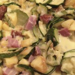 gâteau de courgettes aux pommes et au romarin