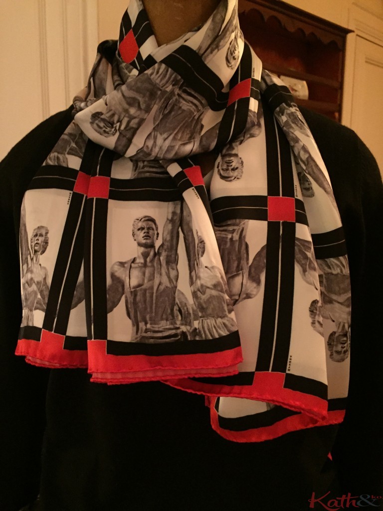 foulard carré rouge