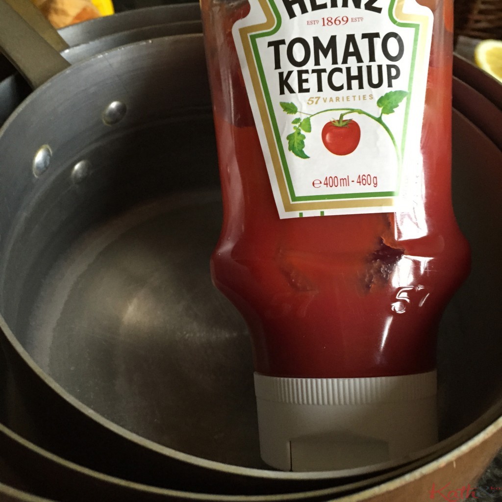 le ketchup nettoie le cuivre
