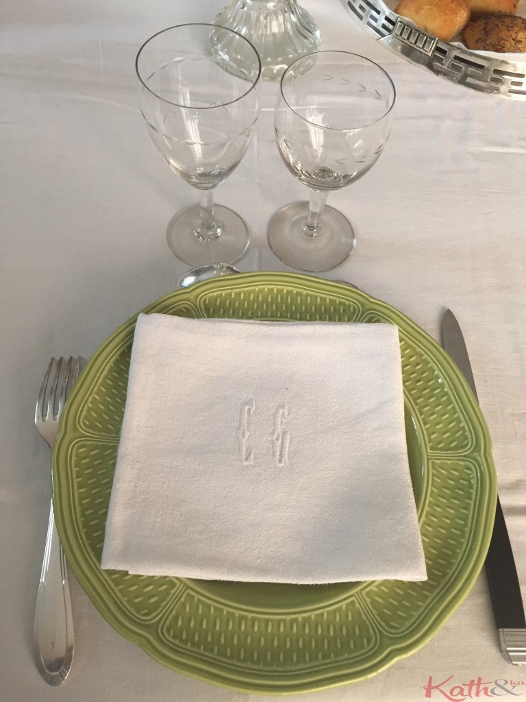 Comment dresser une table à la française?