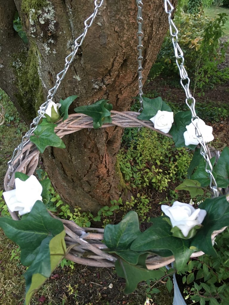 couronne dans les arbres