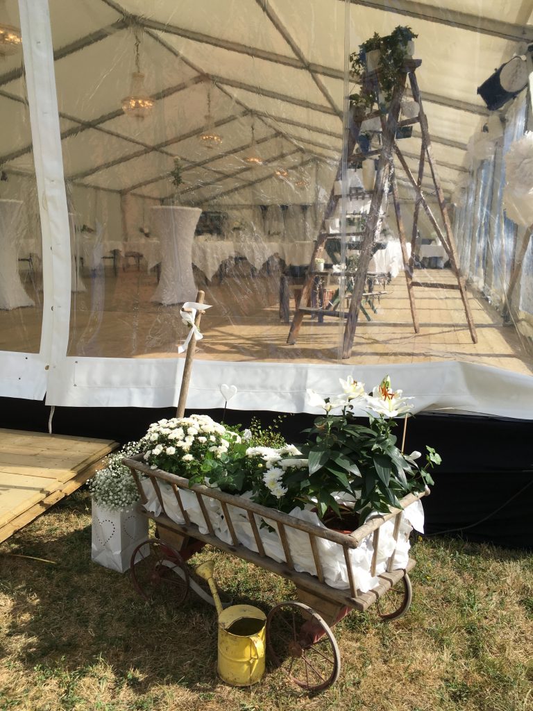 chariot de fleurs