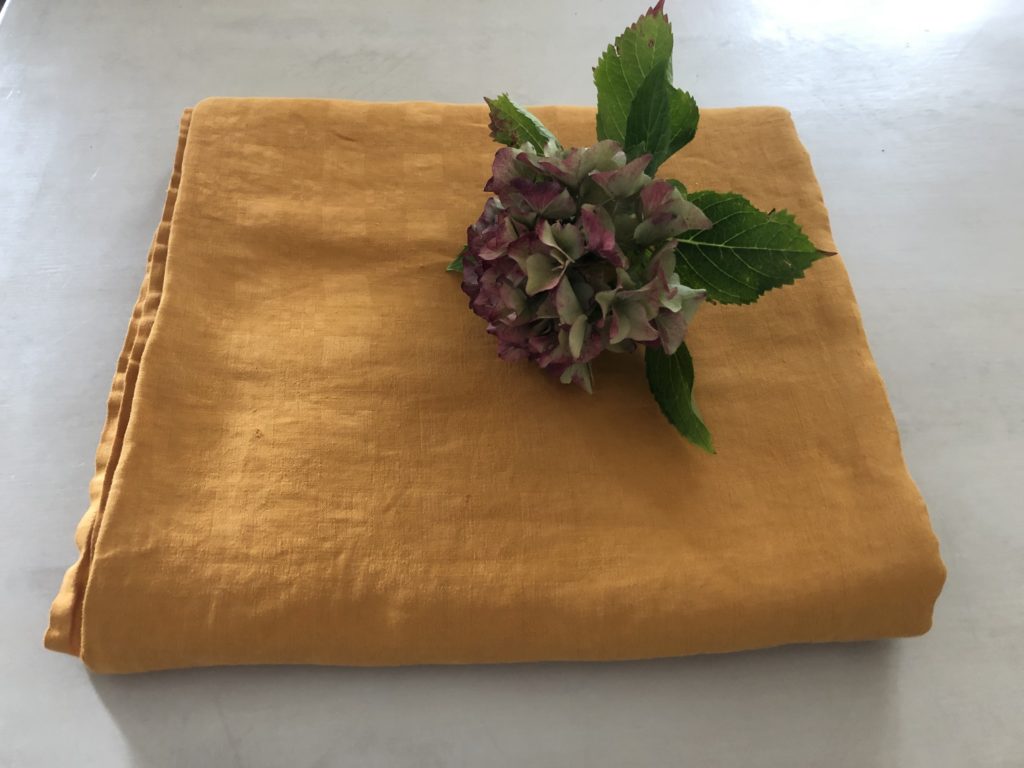 nappe moutarde