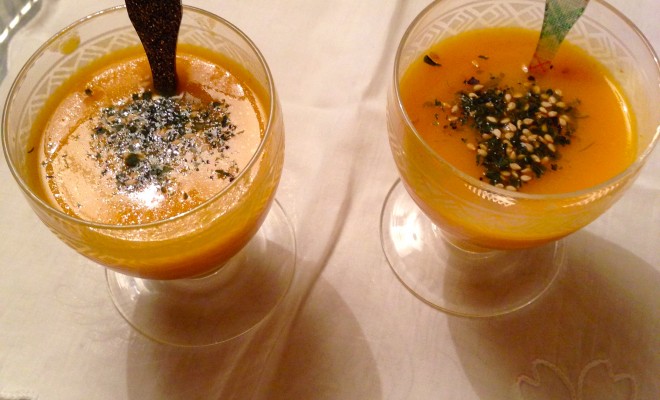 Velouté de potiron, carottes, lait de coco