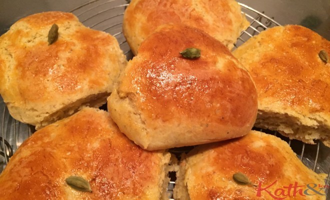 Petits pains à la cardamome