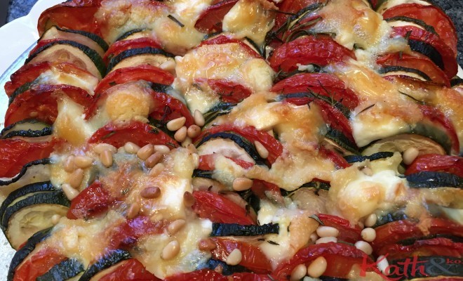 Tian aux courgettes, aux tomates et au chèvre
